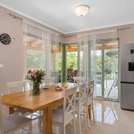 Mare & Monti Istra Villa *